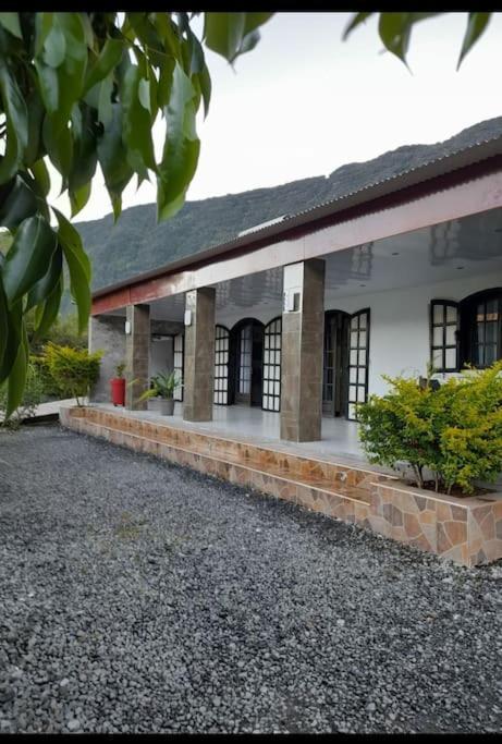 Charmante Maison Au Coeur Des 3 Montagnes Salazie Zewnętrze zdjęcie